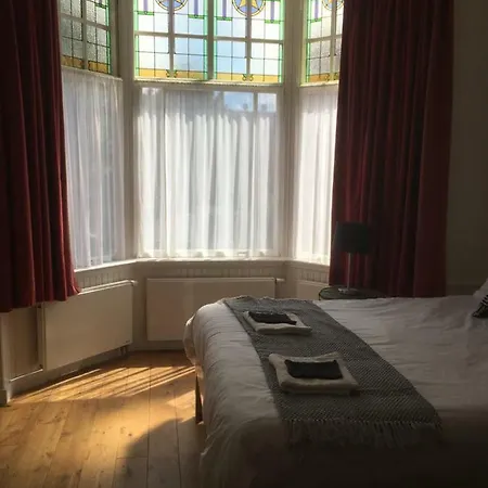 Emilie Homestay The Hague